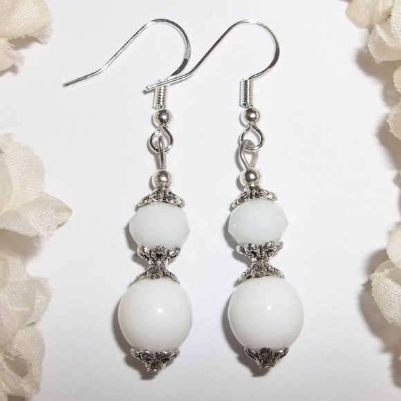 Handmade Earrings White Beaded Elegant NWT 5228 - Picture 1 of 8